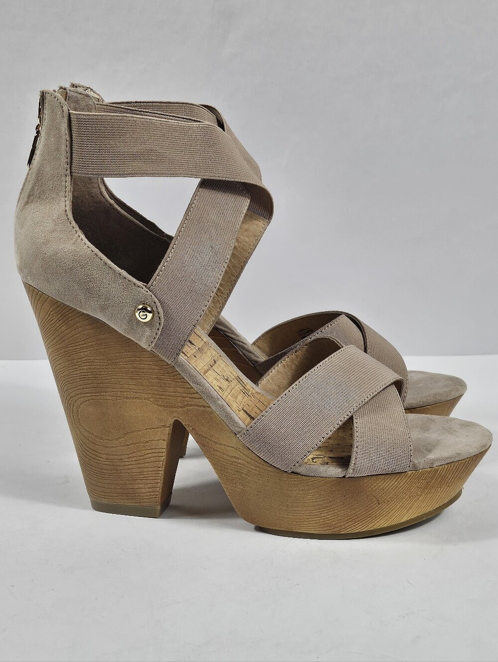 G By Guess Sirrah Beige Taupe Faux Suede Cross Strap Woodgrain Platform Sandal - Picture 4 of 16